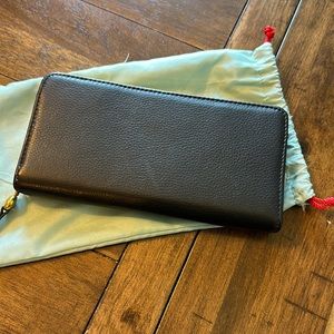 Black fold over classic Hobo wallet